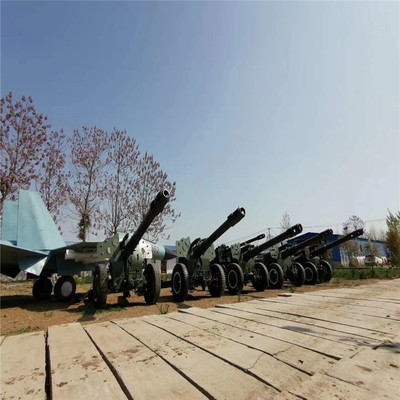 精致军事模型 赏艺模型运兵车与仿真模型的多维探索